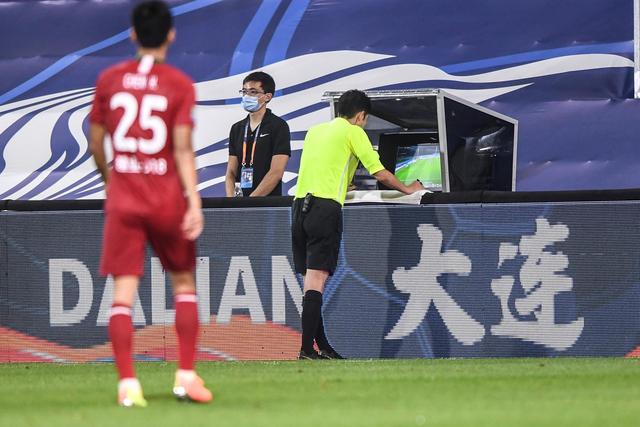 赵继伟24+12辽宁胜北控 王哲林31分上海胜四川